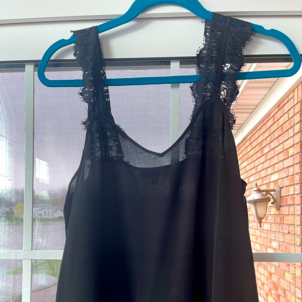 NYC cami lace trim